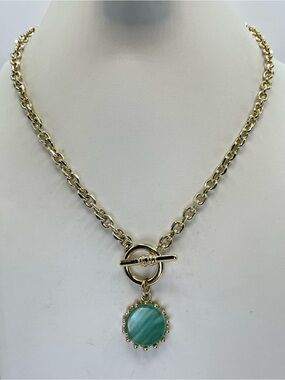 Gold Tone Faux Green Malachite Pendant Toggle Necklace Round Charm Statement